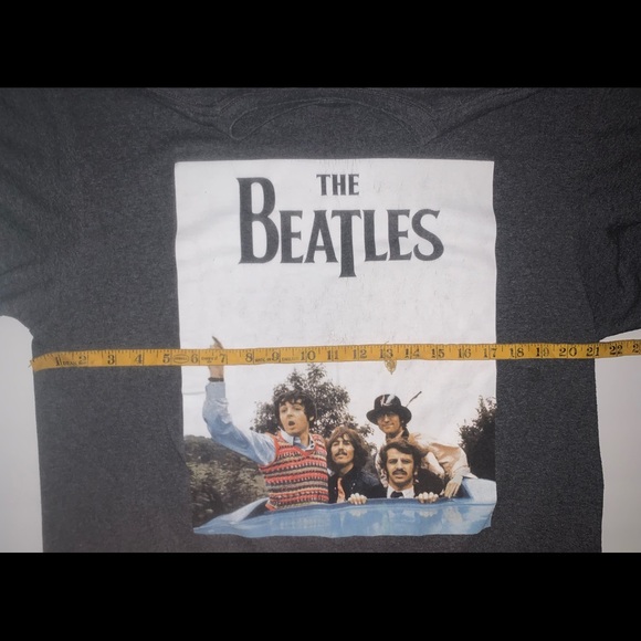 The Beatles graphic T-shirt distressed vintage style. Size L - Picture 2 of 3